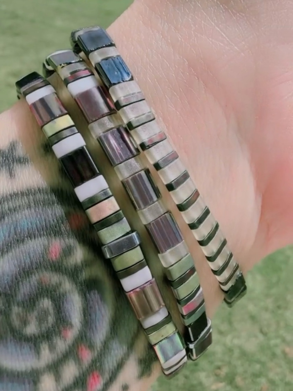 Iridescent Tile Stretch Bracelet Set - Black & White Accents